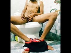 Bathroom sex with big dick sexy men cum